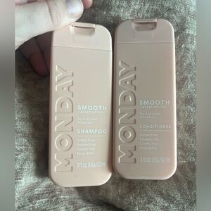 *5/$30* Monday Smooth Shampoo and Conditioner Set